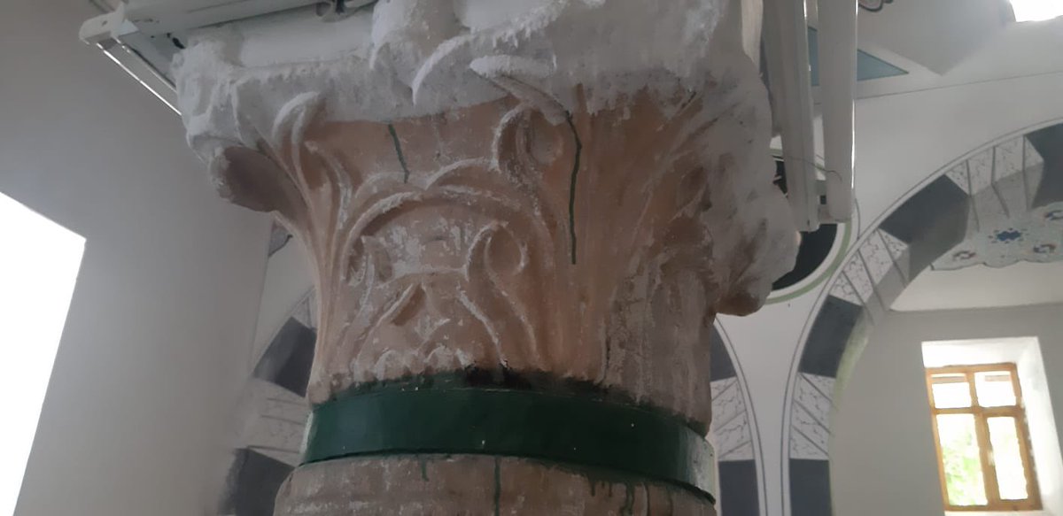 ilyasGkhan1's tweet image. #Hunu #Arıtaş Pınarbaşı Cami 100 yıllık.Sütunları 2000 yıllık. Bolca devşirme malzeme var. #Afşin