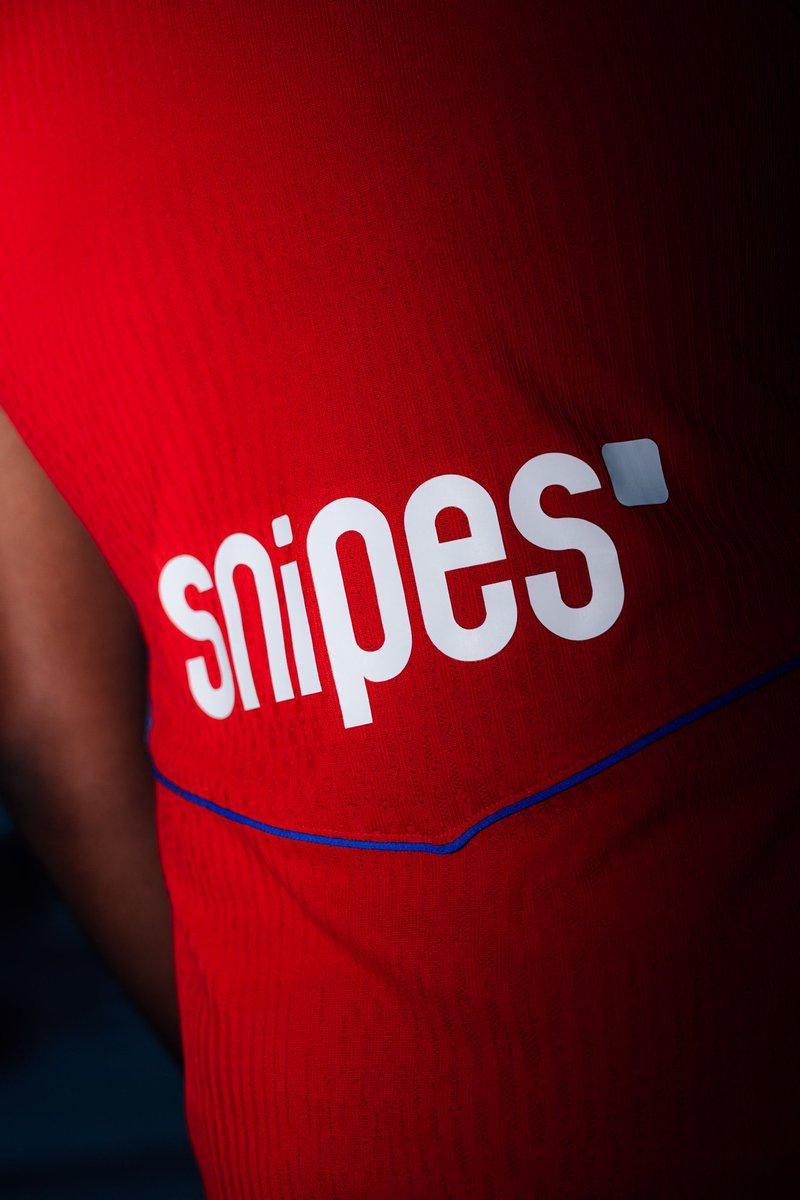 PSG just hit rewind. The new Nike third kit brings back that Total 90 energy with a Parisian twist. 🔴🔵 Who’s feeling this throwback? 

Available soon at all Pelé Soccer locations &amp; pelesoccer.com

#PSG #parisstgermain #paris #francefootball #total90