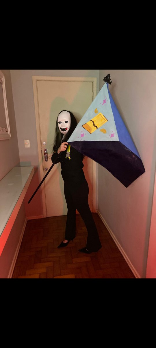 BMAGAMES1306's tweet photo. Moçada, apresento a vocês, meu cosplay do meu personagem favorito de Arkanis, Prefeito Jota. Espero que gostem. ❤💛💚 #arkanis #arkanisedit https://t.co/TeI7Z1bRB0