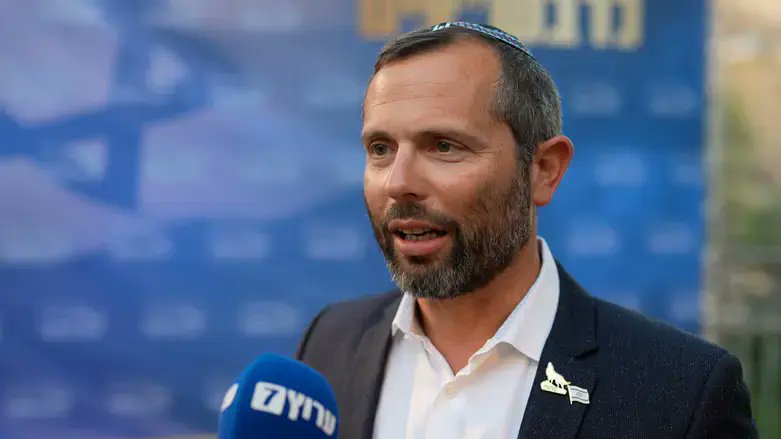 ערוץ 7 (@arutz7heb) on Twitter photo ראש מועצת יש"ע ישראל גנץ לערוץ 7: בפגישה עם נתניהו הצגנו תוכנית סדורה להחלת ריבונות
בראיון לערוץ 7 מספר ראש מועצת יש"ע ישראל גנץ על פגישת ראשי הרשויות עם ראש הממשלה בעפרה, שהתמקדה בריבונות
inn.co.il/news/676747
<a href="/israelganz/">ישראל גנץ - Israel Ganz</a> ראש מועצת יש"ע ישראל גנץ לערוץ 7: בפגישה עם נתניהו הצגנו תוכנית סדורה להחלת ריבונות
בראיון לערוץ 7 מספר ראש מועצת יש"ע ישראל גנץ על פגישת ראשי הרשויות עם ראש הממשלה בעפרה, שהתמקדה בריבונות
inn.co.il/news/676747
<a href="/israelganz/">ישראל גנץ - Israel Ganz</a>
