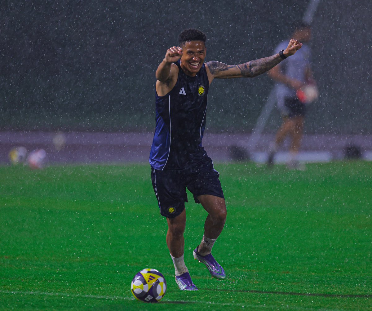 AlNassrFC's tweet image. تحت المطـر 🌧️
#النصر_الاتحاد | #النصر_في_هونغ_كونغ