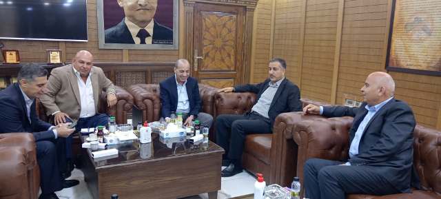 وزير الإدارة المحلية ومحافظ البلقاء يتفقدان سير العمل في بلديات السلط الكبرى و العارضه الجديدة #الاردن 
enjaznews.com/%d9%88%d8%b2%d…