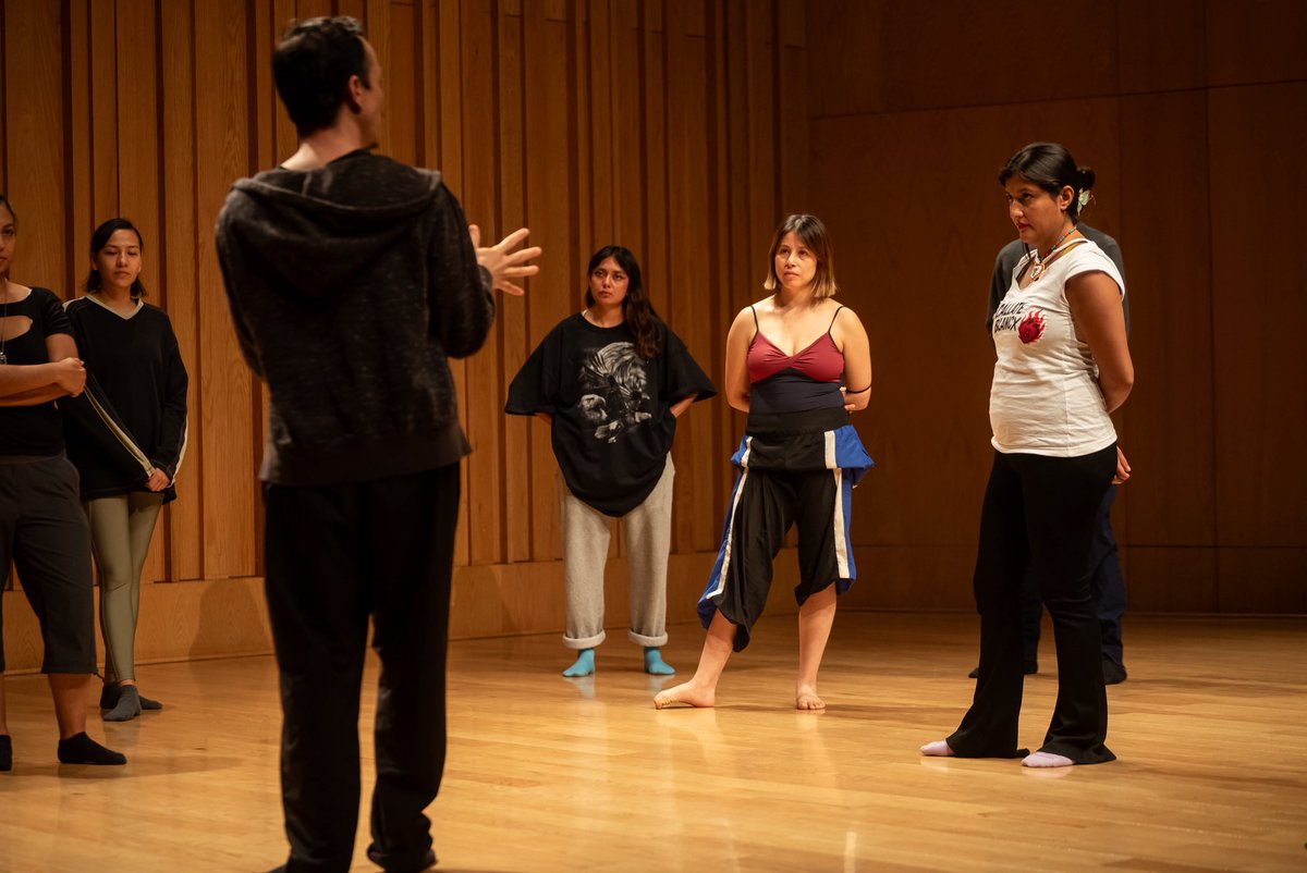 Gracias a las compañías, equipos técnicos, comisión de acompañamiento, públicos y a todas y todos quienes hicieron posible la séptima edición del Encuentro Estatal de Teatro.

Este año vivimos: 10 funciones con 2,794 asistentes, de los cuales 547 fueron niñas y niños.