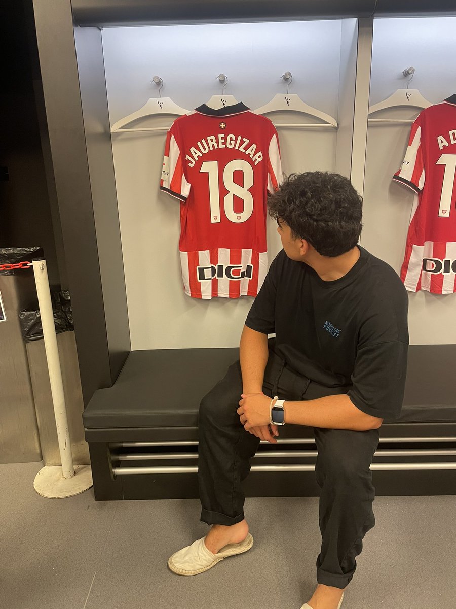 MarcClashR's tweet photo. @hearwego_Mmaldi @MatteMoretto El Fortes FC podría estar interesado en Jauregizar. Junto con Nico y De Galarreta podrían unirse a diferentes clubes de la Mon Maldi https://t.co/vVF4tQvEnt