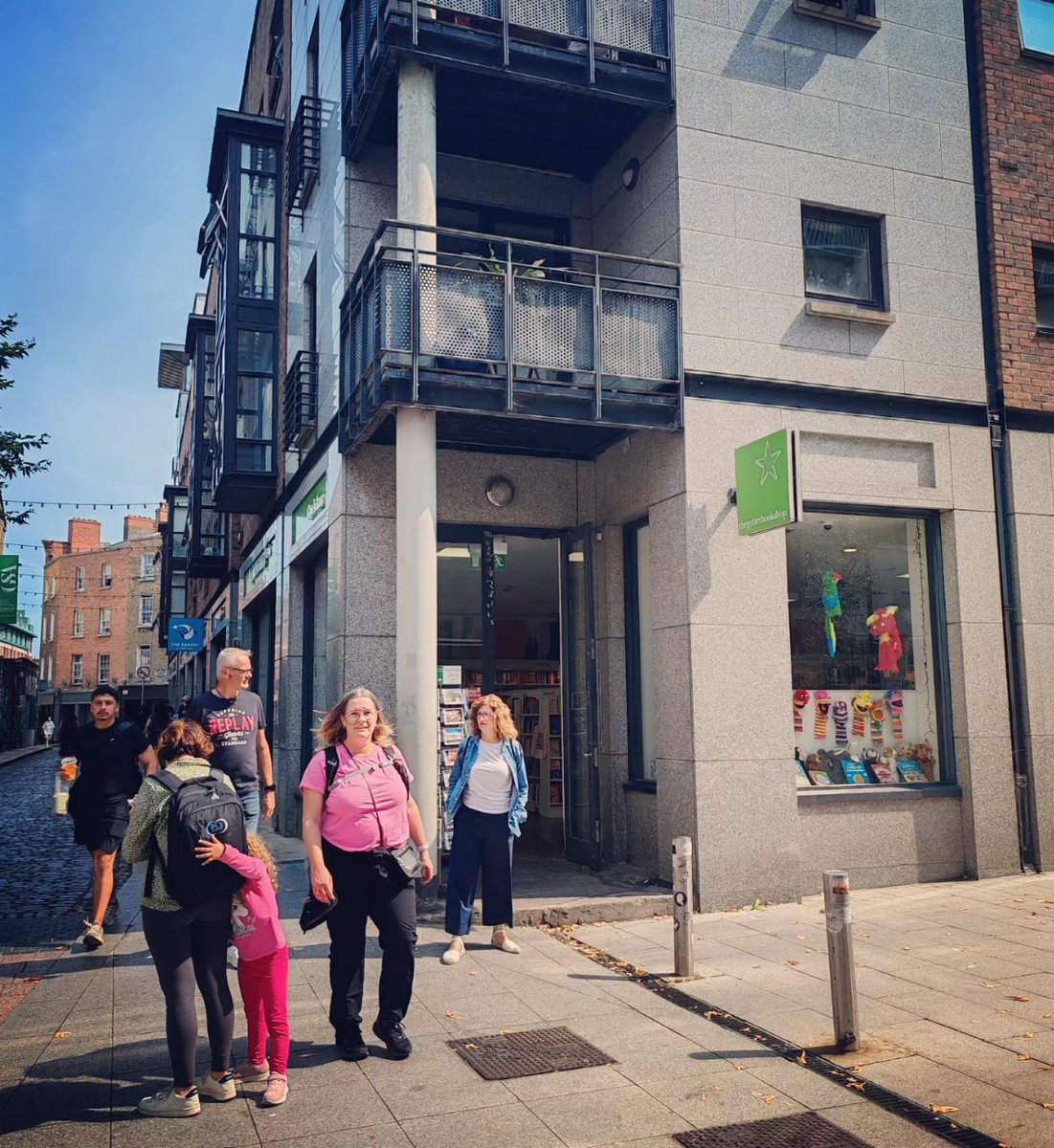 The Gutter Bookshop tweet media