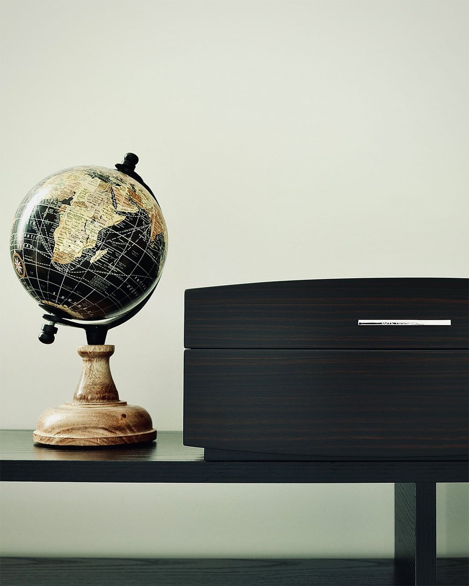 BovedaInc's tweet photo. ๐ We ship worldwide! Order your Boveda Humidor from anywhere, with shipping at checkout. Get yours via the link in our bio! ๐๐พ #BovedaHumidor #CigarHumidor #HumidorLife #CigarStorage #CigarLovers #CigarCommunity #HumidorEnthusiast #CigarAccessories #LoveYourCigars #Humidor https://t.co/vKajXVuhYt