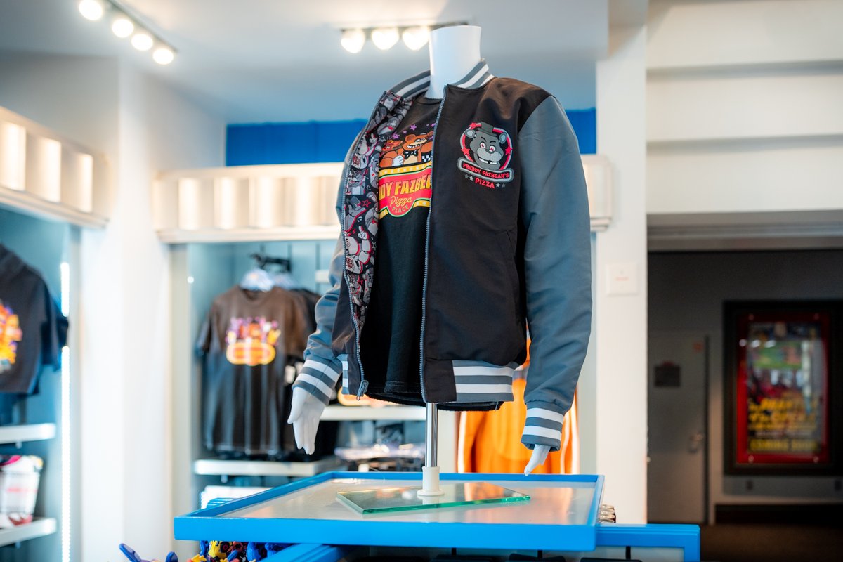 From fantasy and fun to styles and scares. 🧸 This haunting Five Nights at Freddy’s jacket awaits you at Universal Studios Florida. #HHN34