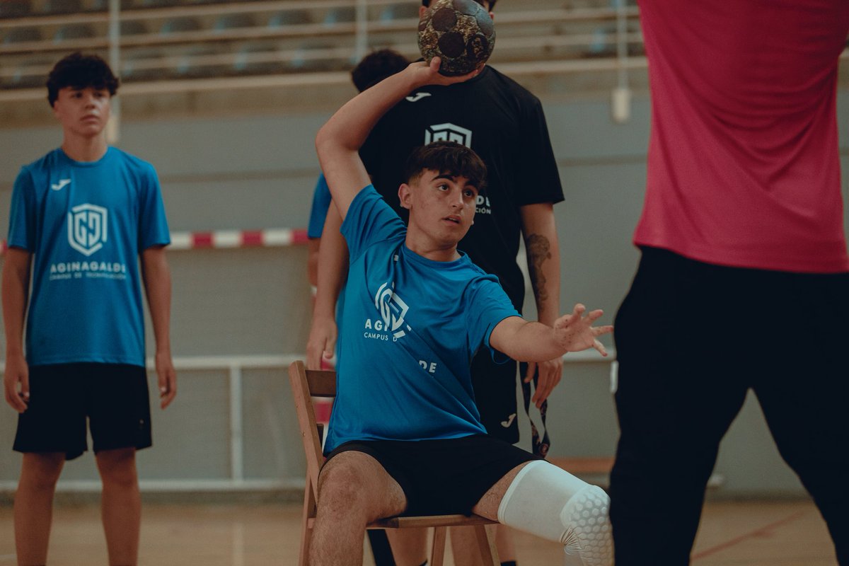 CAginagalde's tweet image. 🤾 ¡Así arrancaba el tercer día en @CAginagalde: entrenando y disfrutando al máximo!

🙌 Entrenamos, aprendemos y, sobre todo, disfrutamos.

📸 facebook.com/share/19XxMzbM…