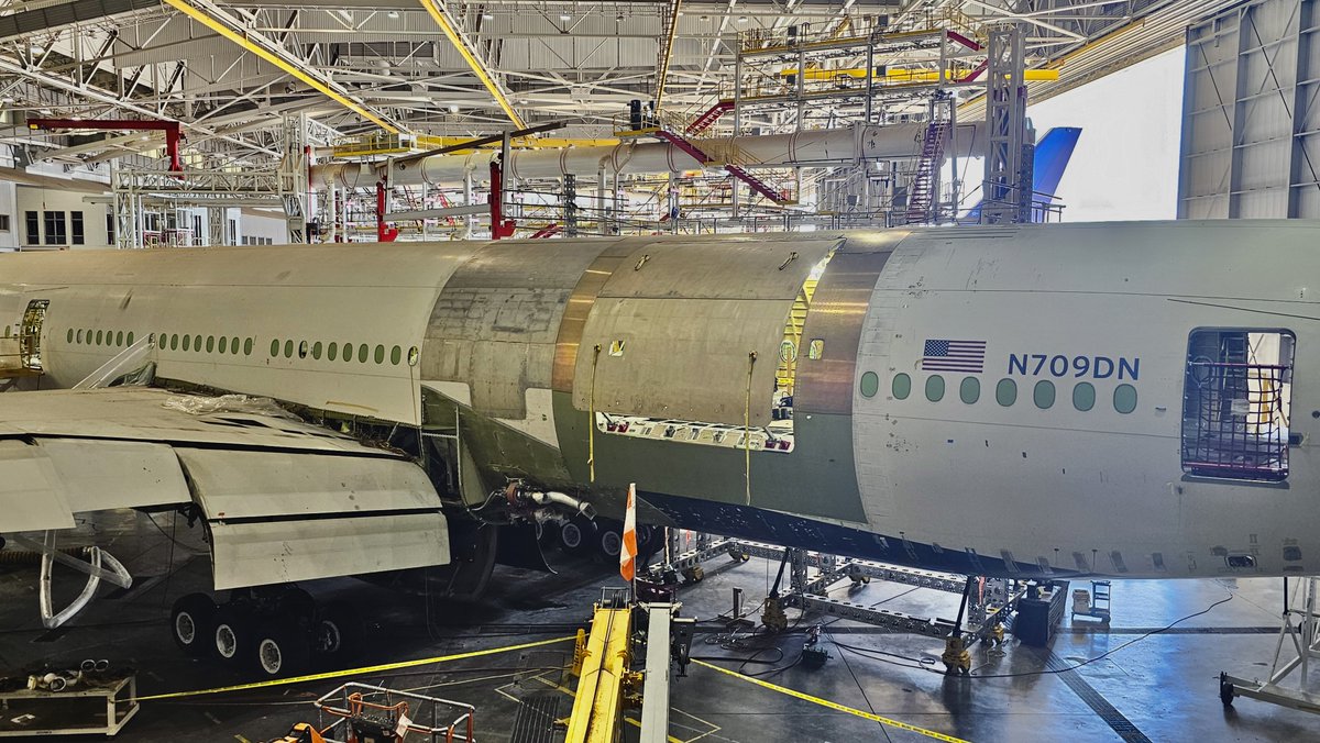 Mammoth Freighters and Aspire MRO complete fifth 777 main cargo door installation, with seven total aircraft now in production.