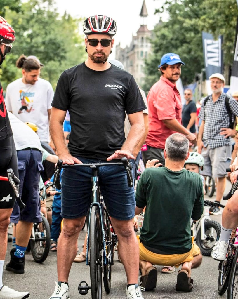 Non Hulk c'était un bon petit surnom, toujours massif Peter