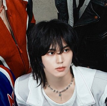 Yujin and matt w long hair !!!