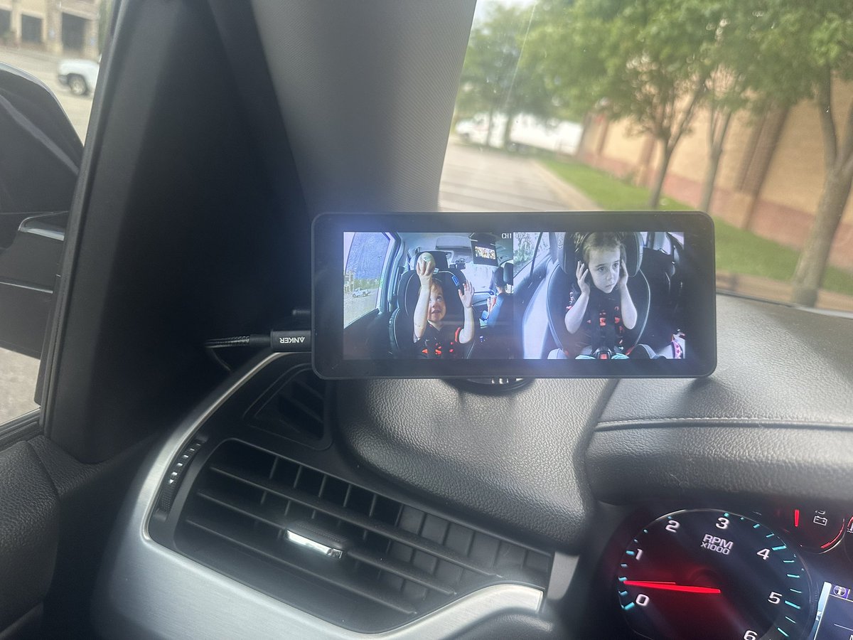 JD Wells tweet media