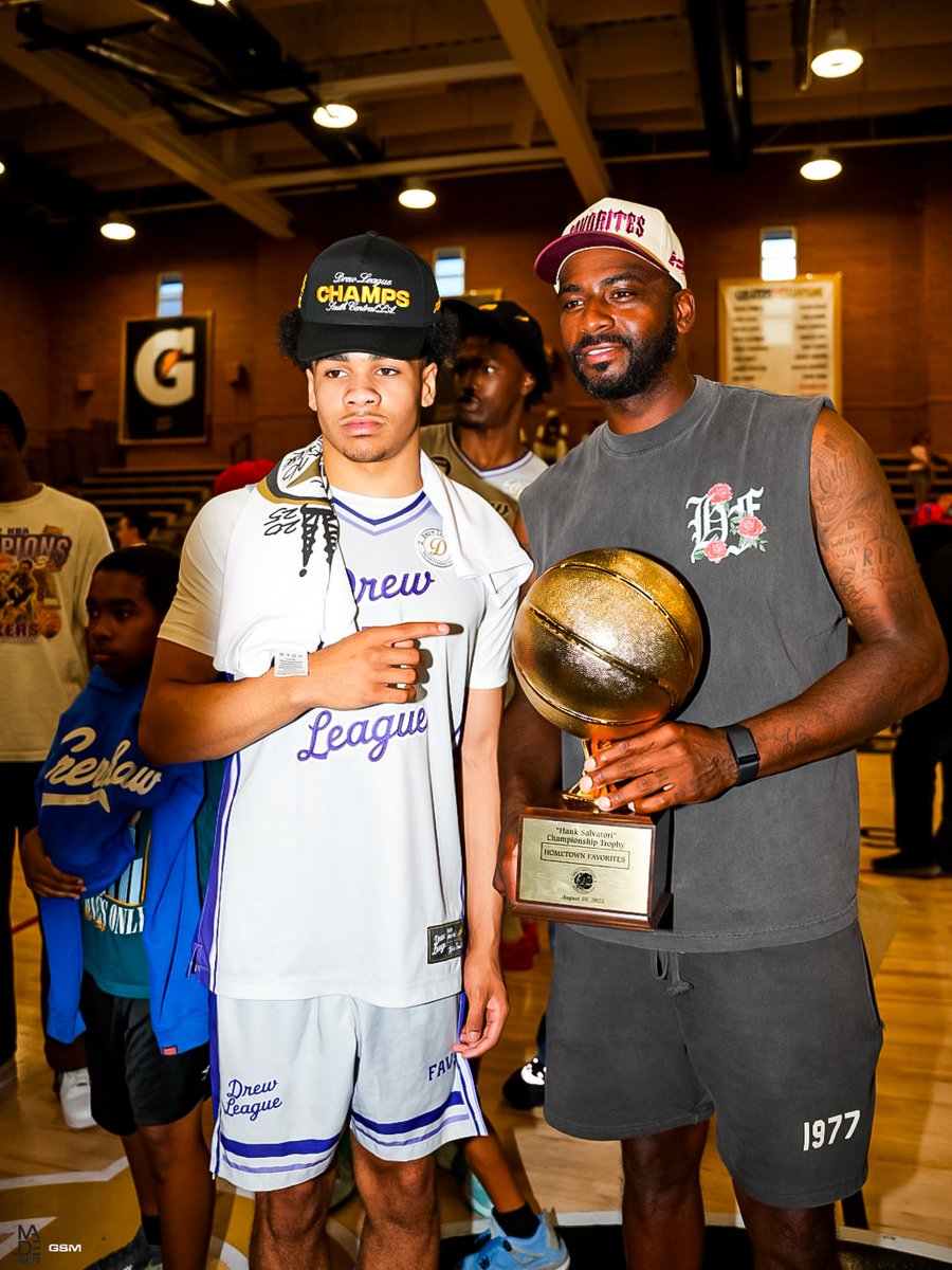 Greg Stein (@gregstein02) on Twitter photo 2026 Guard Devin Wright has had a summer to remember — winning a Puma Pro16 championship with Team CPSA, capturing a Drew League title with Hometown Favorites, and picking up his first D1 offers along the way.
Full story 👉 madehoops.com/made-society/a…
<a href="/devwright3/">Devin Wright</a> <a href="/madehoops/">MADE Hoops</a> 2026 Guard Devin Wright has had a summer to remember — winning a Puma Pro16 championship with Team CPSA, capturing a Drew League title with Hometown Favorites, and picking up his first D1 offers along the way.
Full story 👉 madehoops.com/made-society/a…
<a href="/devwright3/">Devin Wright</a> <a href="/madehoops/">MADE Hoops</a>