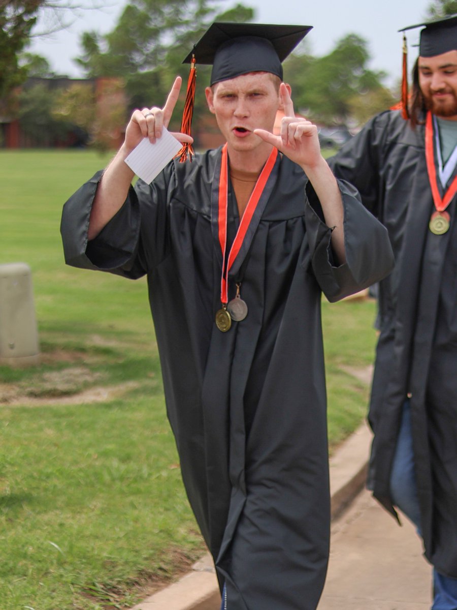OSUIT's tweet image. The wait is over. Graduation week starts NOW. Who’s ready? See you Thursday! 🙌 

#OSUITGrad | #OSUIT | #GoPokes