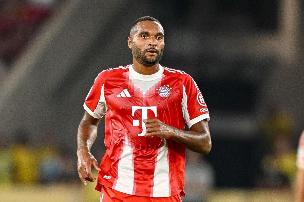 fcbayern_2's tweet image. سكاي: انضم جوناثان تاه إلى مجلس الفريق بجانب نوير، كيميش، وكين، ما يعدّ علامة على مكانته القوية وتأثيره السريع في الفريق. فقد أصبح فوراً لاعباً أساسياً، قائداً، وصاحب صوت مسموع في الفريق.