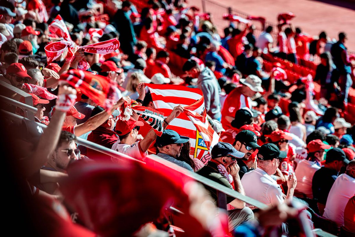 Hoy arrancamos una nueva temporada llena de ilusión y esperanza.

Quiero agradecer a todos nuestros abonados por volver a llenar nuestro estadio una vez más. A su vez, a todos los miembros de la plantilla y el staff por todos sus esfuerzos durante la pretemporada.

Luchando todos