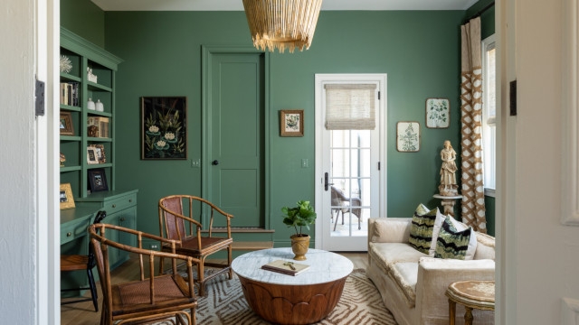 6 Ways to Color Drench Your Living Space houzz.com/magazine/6-way…