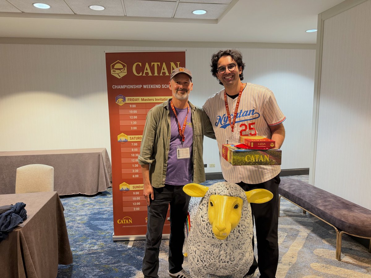 RoryOReilly's tweet image. I’m thrilled to have finished 6th at the USA Catan Nationals this weekend!
@settlersofcatan is a game of inches. Trading, negotiating, blocking, planning many turns ahead, all while calculating how one dice roll can change the board position.
In my semifinal, I was holding a…