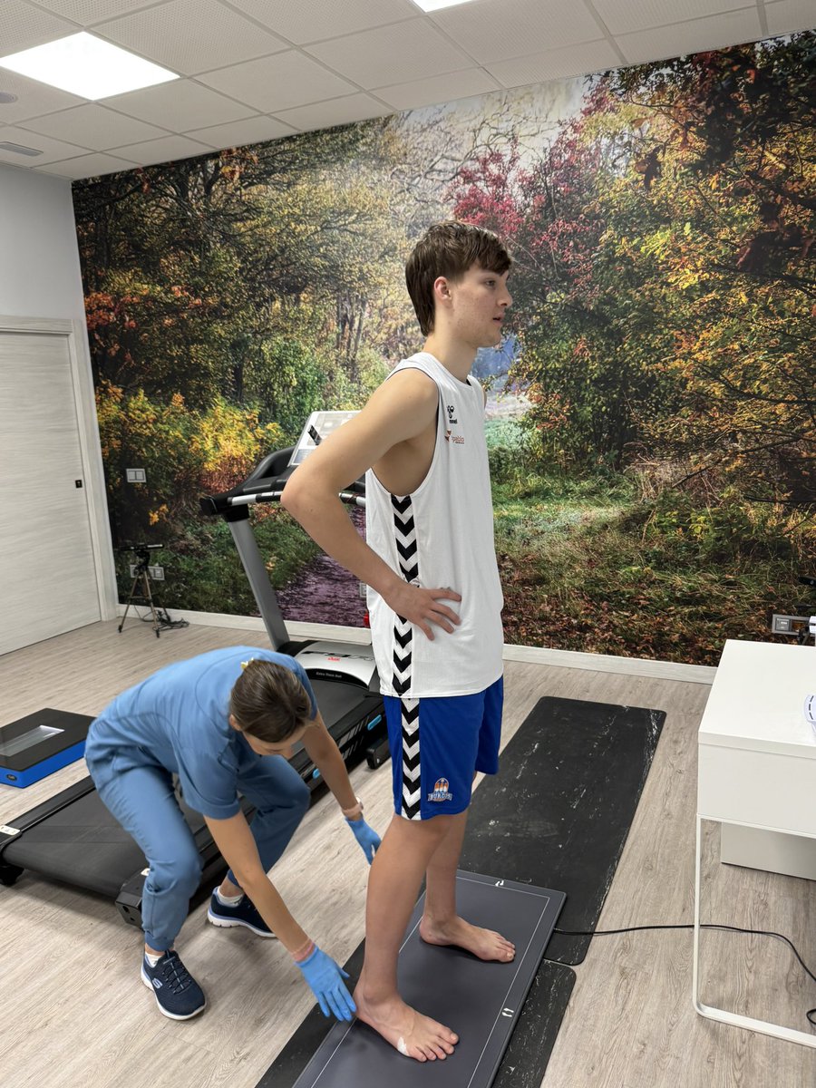 CanteraSPB's tweet image. Los pies de nuestros #U22 siempre en las mejores manos 🙌 

Gracias, @CSanypie 💙