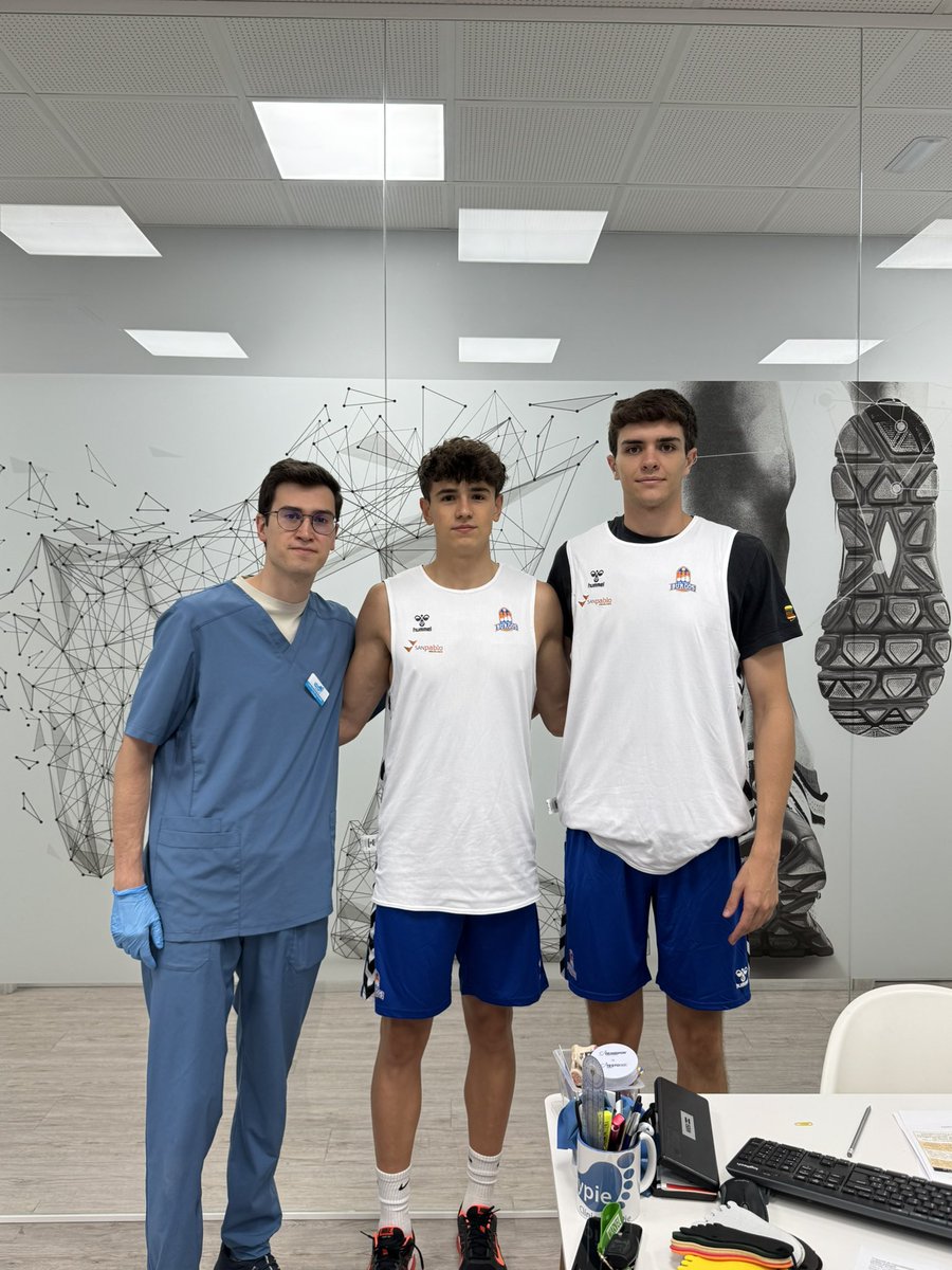 CanteraSPB's tweet image. Los pies de nuestros #U22 siempre en las mejores manos 🙌 

Gracias, @CSanypie 💙