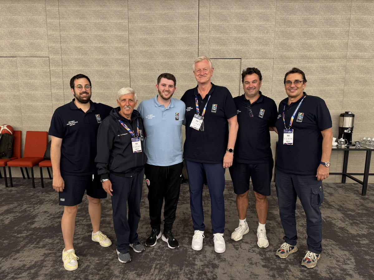 CoachCHaynes's tweet photo. FECC 25’

First of 3 summer’s completed with great coaches from across the globe. 

62 coaches from over 40 countries. All learning from some of the best coaching minds in Europe. 

Heading into the 25-26 season with new ideas and a lot of friends from around the world. https://t.co/htR58joIUO
