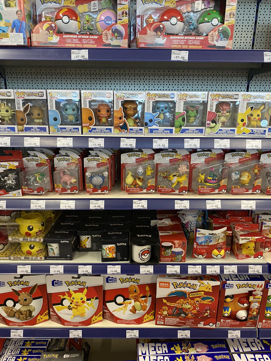 HoudiniWizard's tweet image. Watching these make me feel kid again. The urge to buy them and put them all on my desk is big. 

Made me also think about the rumors about Pokémon coming to @SuiNetwork 

It’s some months ago, but I can recall @waleswoosh made a post about it. 

Wink wink.