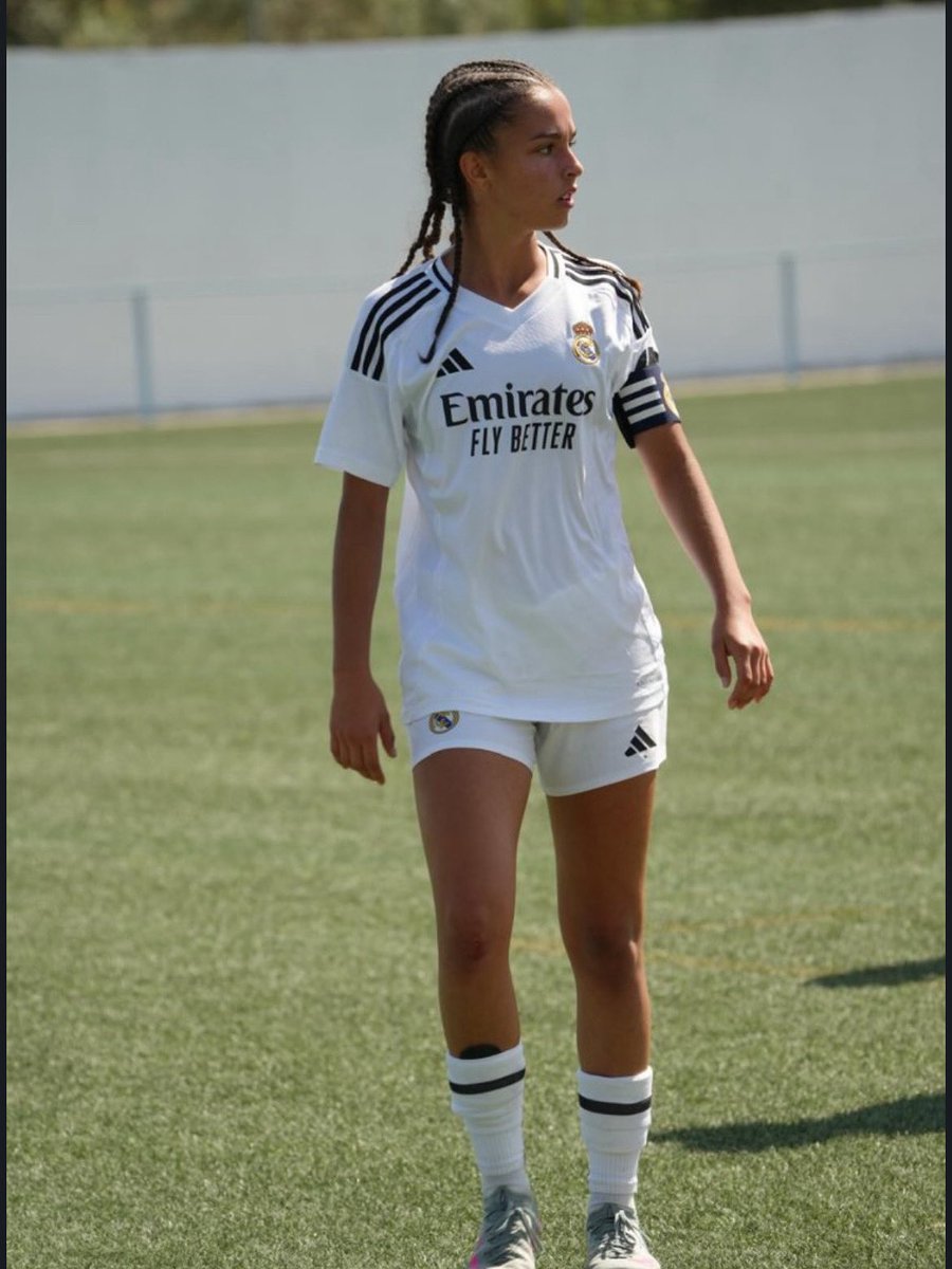 Futchile OFICIAL (@futchile_) on Twitter photo Gabriela García Hernández futbolista chilena en el Real Madrid de España <a href="/realmadrid/">Real Madrid C.F.</a> <a href="/realmadridfem/">Real Madrid C.F.</a> <a href="/LaRoja/">Selección Chilena</a> Gabriela García Hernández futbolista chilena en el Real Madrid de España <a href="/realmadrid/">Real Madrid C.F.</a> <a href="/realmadridfem/">Real Madrid C.F.</a> <a href="/LaRoja/">Selección Chilena</a>