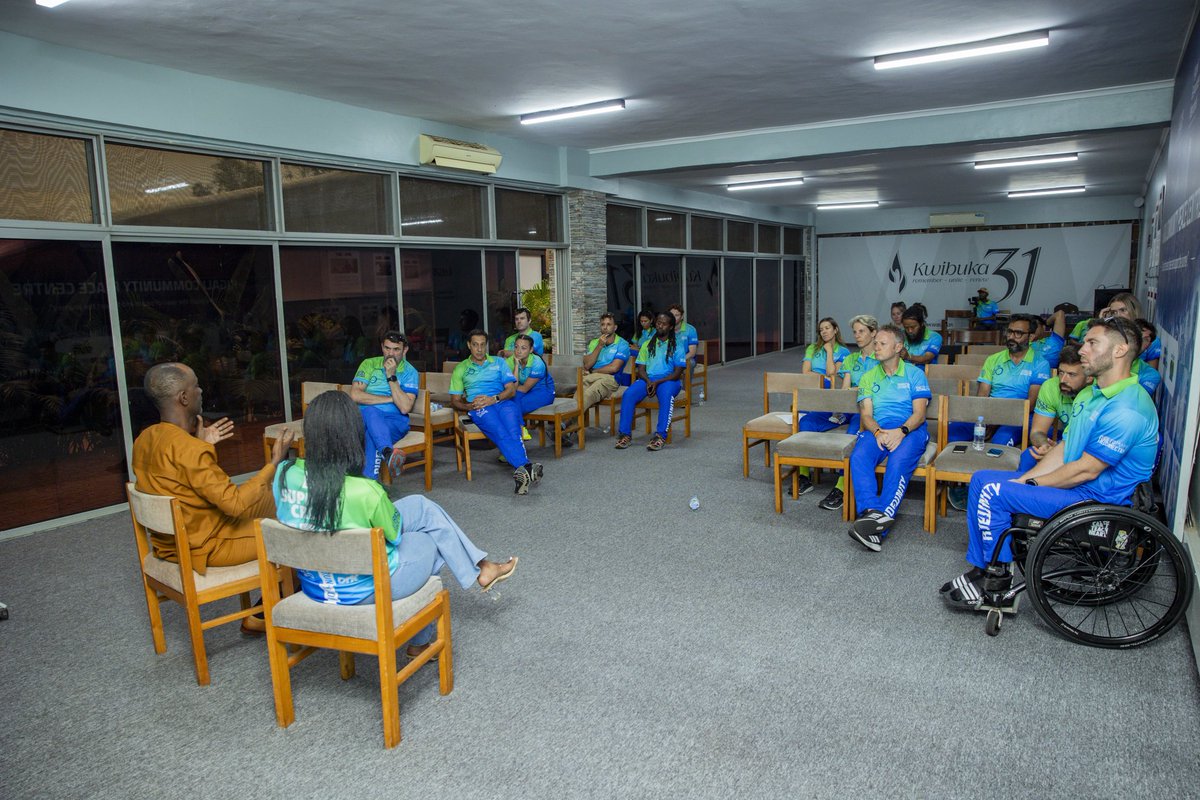 e_murangwa's tweet image. Honoured to host @Ride_For_Unity at @Kigali_Memorial yesterday. Shared how football saved my life in the 1994 Genocide against the Tutsi and how sport now builds unity and tolerance across Rwanda. 🚴‍♂️💛 #RideToReconnection #Kwibuka #SportForPeace #Kigali2025