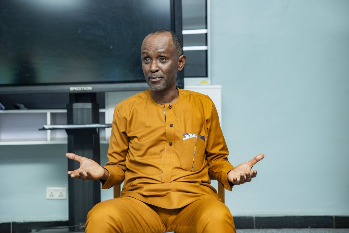 e_murangwa's tweet image. Honoured to host @Ride_For_Unity at @Kigali_Memorial yesterday. Shared how football saved my life in the 1994 Genocide against the Tutsi and how sport now builds unity and tolerance across Rwanda. 🚴‍♂️💛 #RideToReconnection #Kwibuka #SportForPeace #Kigali2025