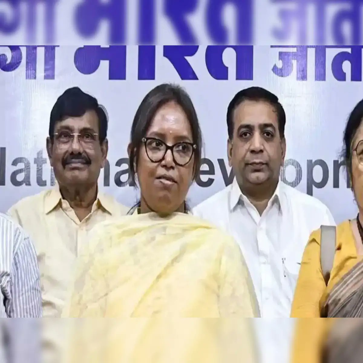 #UrbanNaxals_NationalThreat
जनसुरक्षा कानून AND Urban Naxal Free Bharat

‘अर्बन नक्सलवाद’ राष्ट्र का सबसे बड़ा आंतरिक खतरा है। विश्वविद्यालयों से लेकर NGO तक, ये भारतविरोधी विष फैलाकर देश को तोडना चाहते हैं।