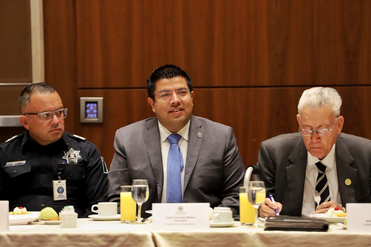 César Medina tweet media