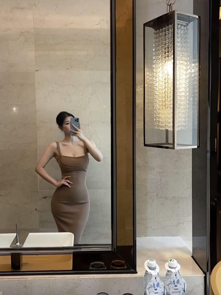 svn111s's tweet image. 别在乎闲言碎语
三里屯，北京我一直在