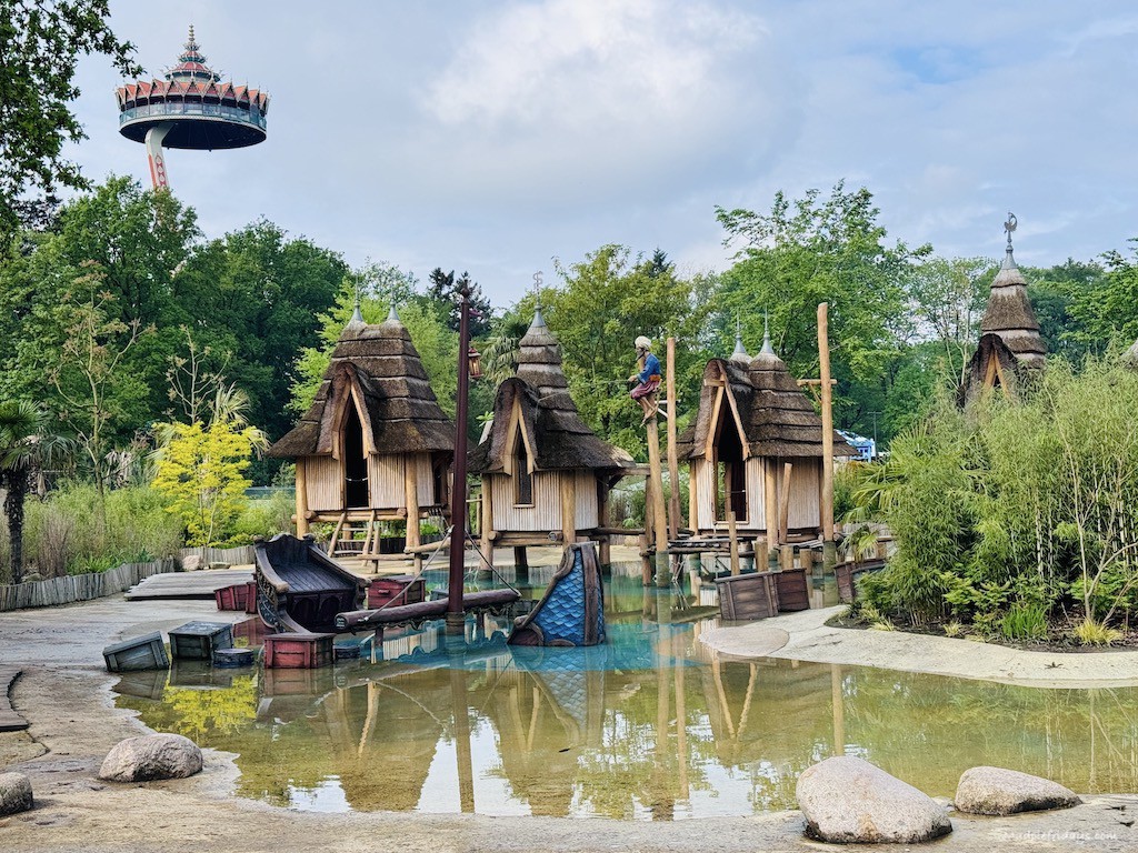 I have also found on each visit that the ride times are quoted both on the Efteling app but also at the beginning of each ride and they tend to be accurate.

Read more 👉 lttr.ai/AhwhE

#EftelingThemePark #EftelingItinerary