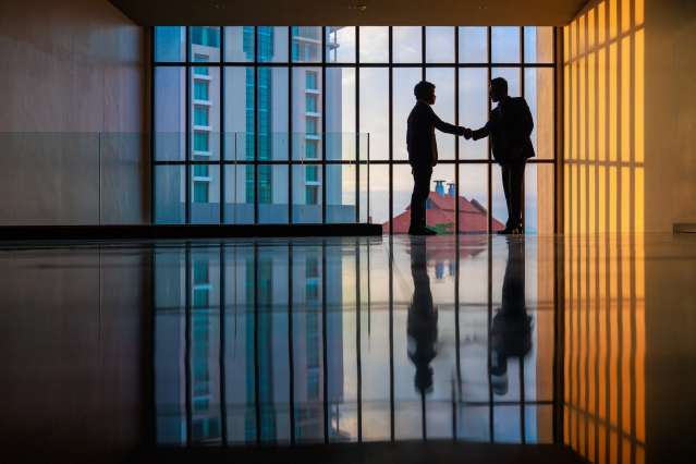 hillarypryor's tweet photo. Retail M&amp;A is evolving—are you ready? Datasite's Mark Williams highlights in Total Retail how economic uncertainty and regulatory changes are reshaping deal strategies, with the focus on digital transformation and AI-driven personalization. https://t.co/z41N4DWQfY https://t.co/JEDzSbhYmw