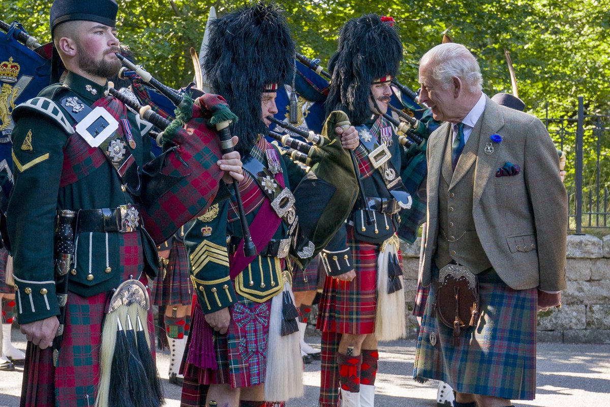 The Royal Family tweet media