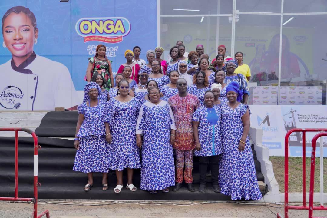 Le Groupement des Femmes Vaillantes et Dynamiques du Grand-Lomé soutient la Cheffe Laurence ASSIGNON