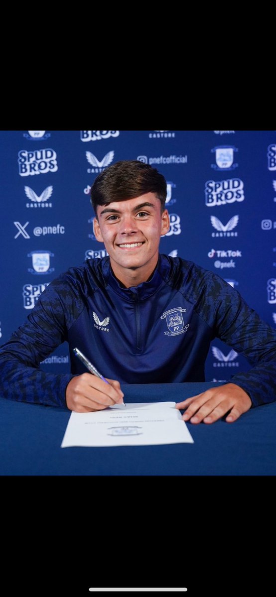 Lj reid (@ljreid2019) on Twitter photo Here wee go….
Delighted to officially announce shay as a Preston North End player!!
<a href="/pnefc/">Preston North End FC</a> Here wee go….
Delighted to officially announce shay as a Preston North End player!!
<a href="/pnefc/">Preston North End FC</a>