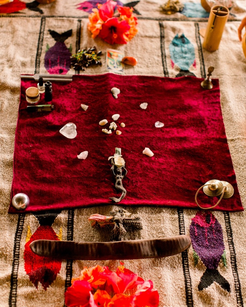 Discover the heart of local tradition through a cacao ceremony.
Rooted in ancient practices, this sacred experience invites you to slow down, connect, and honor the spirit of Mexico. 🌿
#CacaoCeremony #CulturalExperience #VillaMilagro #MexicanTraditions