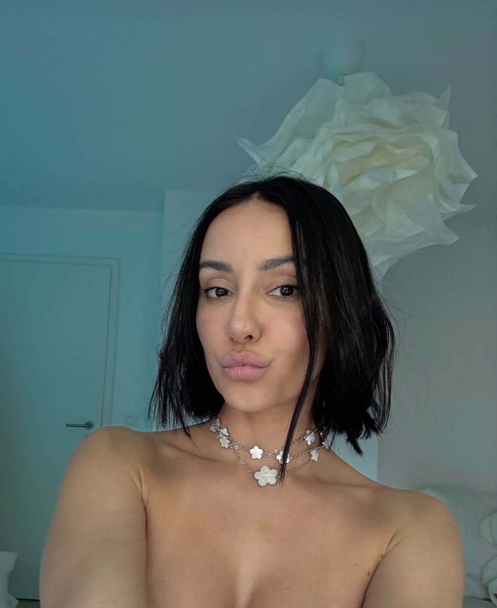 milahoobeex