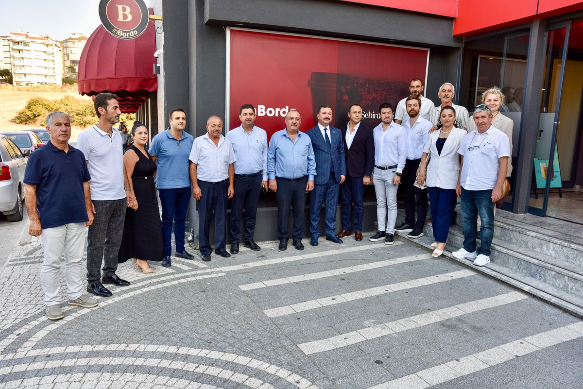 📍 Bordo Basketbol Spor Kompleksi 

MHP Bandırma İlçe Başkanımız Bekir BOZKURT, İlçe Yönetim Kurulu Üyelerimiz ve KAÇEP Başkanımız ile birlikte Bordo Basketbol Spor Kompleksini ziyaret ettik. 

Gençlerimizin sporla buluşmasına katkı sağlayan, Bandırmamıza değer katan bu güzel