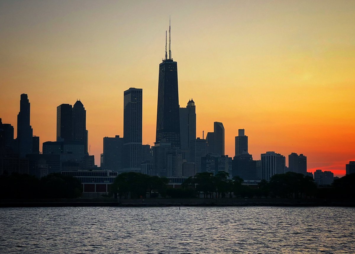 Ian Loynd tweet media