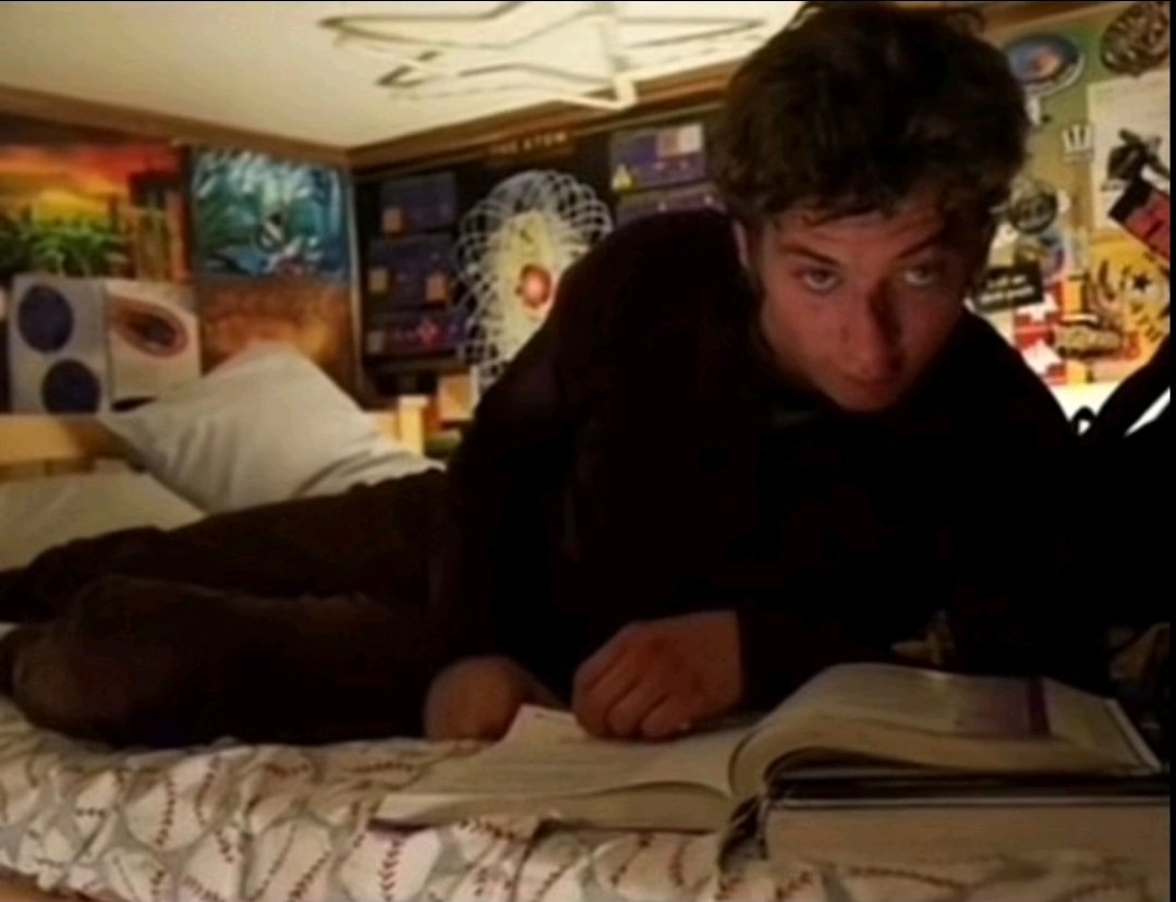 I know we have seen many Enho aus of priest x demon... angel x demon... guys, what about—

Priest Enji x Angel Keigo