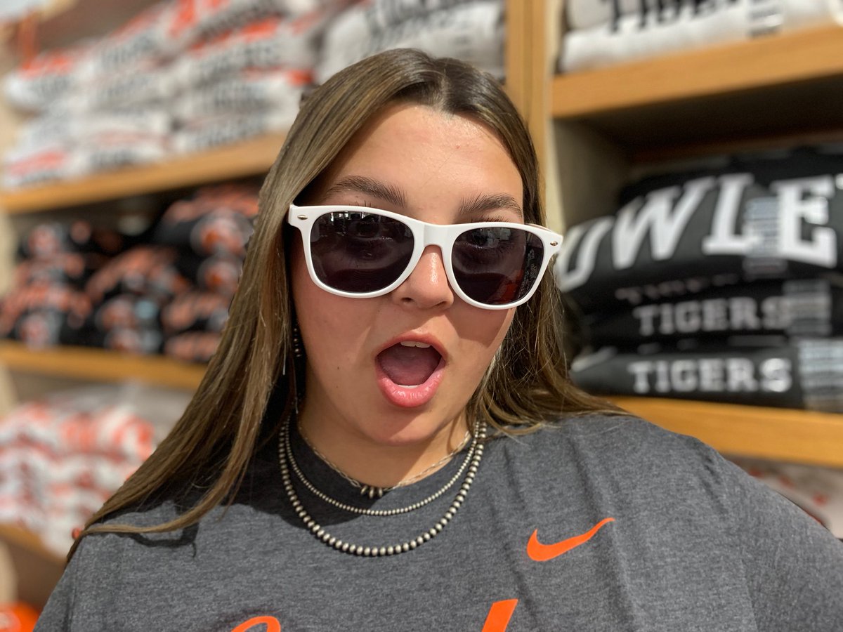CowleyBookstore's tweet photo. Yep, today is the last day of Summer…classes at Cowley officially begin TOMORROW!😳 No worries, there is still time to get your textbooks and look prepared for the first day of classes. The Cowley Bookstore is open until 6pm this week, so stop in to see us or order online! https://t.co/XtqisCDo1C