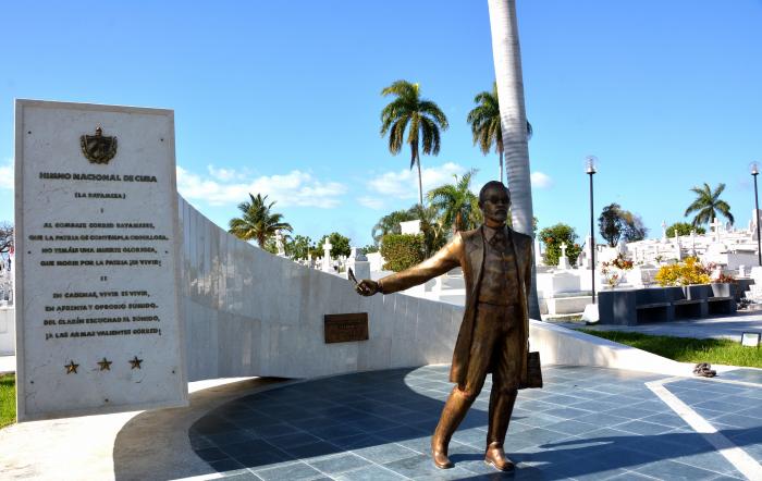 🇨🇺✊🎼Que morir por la Patria es vivir.

📌 Perucho Figueredo nos legó un himno que es, ante todo, testimonio de amor a la Isla.

🔗 acortar.link/tIWfT9