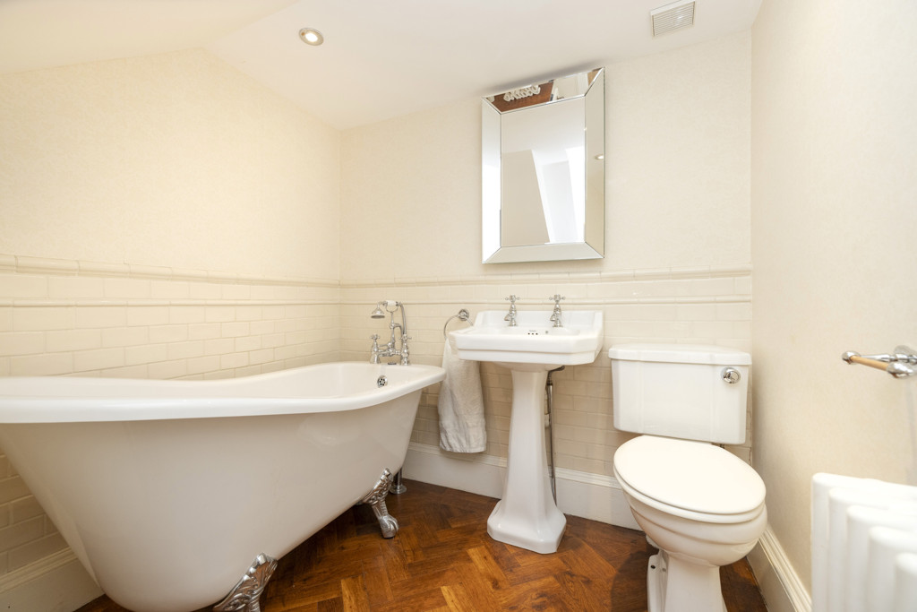 St. Ninians Terrace, Morningside
- Wonderful Home Situated on a Quiet Street
- Private Front and Rear Gardens
- Sitting Room
- Family/Dining Room
- Kitchen
- 4 Bedrooms
- 2 Bath/Shower Rooms
- Lovely Views

Offers Over £840,000

truscottproperty.com/properties/209…