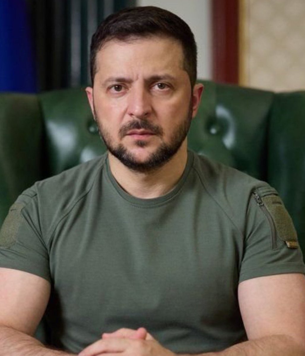 That asshole in the White House will NEVER speak for me. 

Smash that 💙 if you stand with President Zelensky today.