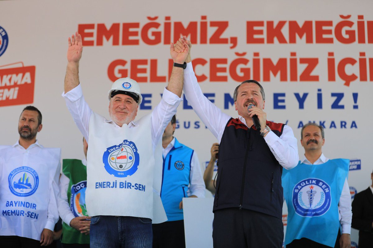 Kamu mühendisleri olarak bugünkü eylemde alanlardaydık. #MemurMeydanda

Ülkemizin kalkınması için gece gündüz emek veren bizler, emeğimizin ve alın terimizin karşılığını almakta kararlıyız.

Hakkımız olan düzenlemeler yapılana kadar mücadelemizden asla vazgeçmeyeceğiz.

Bu