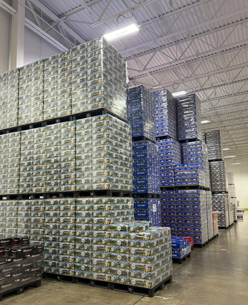 skeffdist's tweet photo. Some people love sunsets... we prefer this view. 🍻
#SkeffDist https://t.co/m7dGXrhmUn