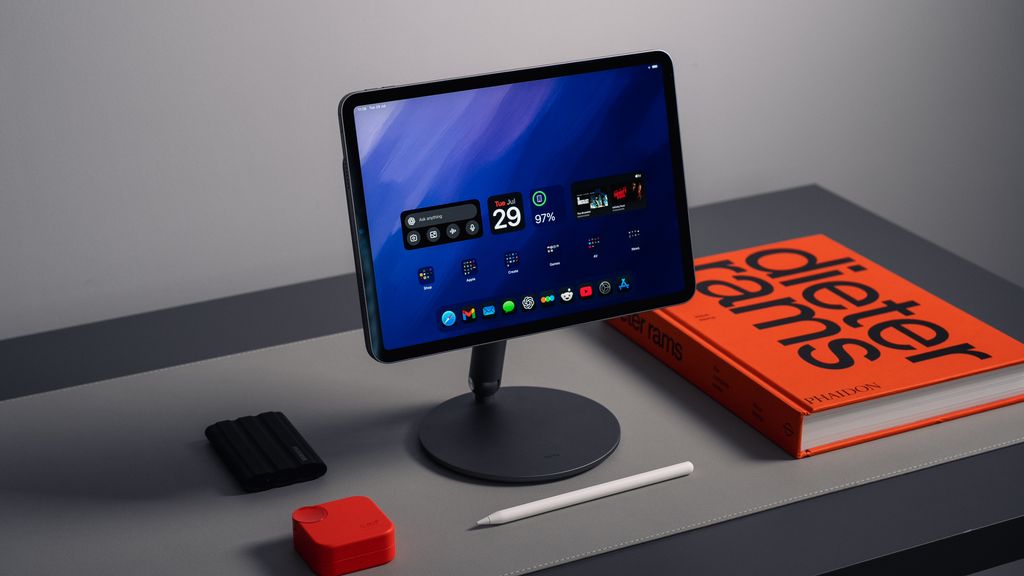 Benks_Official's tweet photo. Work, binge, create — all hands-free.
Big thanks to @ tomeversley (IG) for sharing this perfect setup!

https://t.co/BguP4LSMZc

#benks #iphonegraphy #ipadprocreate #ipadart #ipadair #ipadstand https://t.co/EIDn1QV4jf