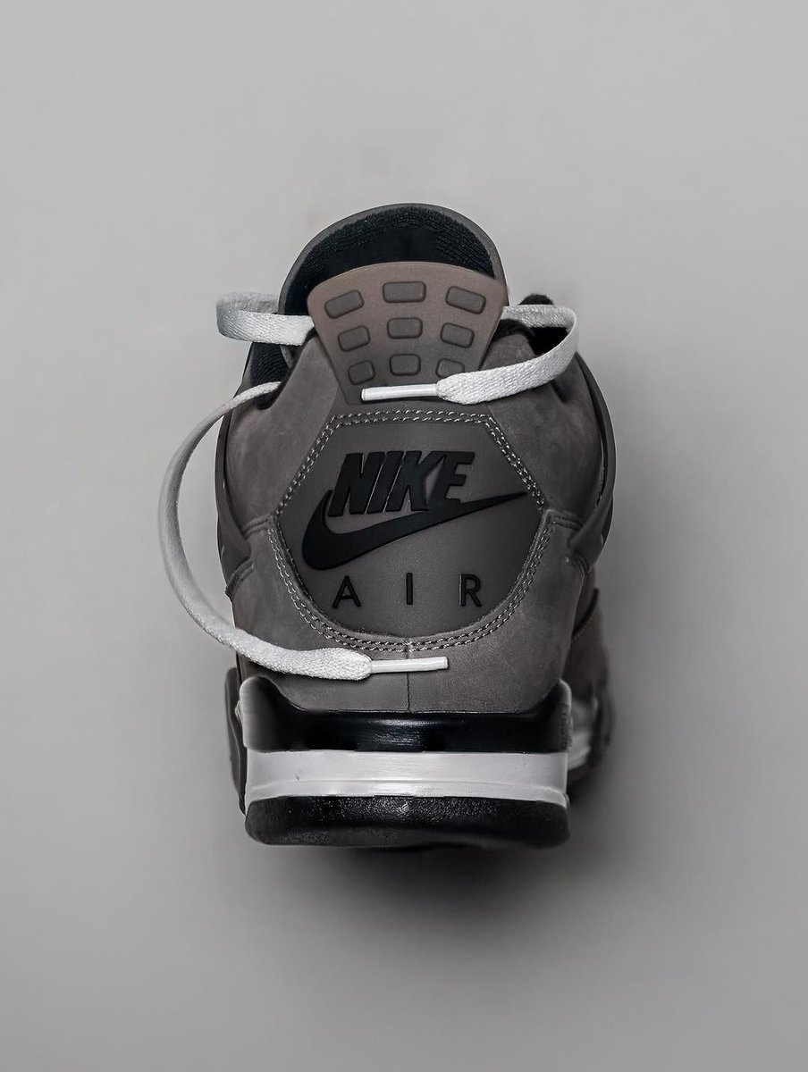 JustFreshKicks's tweet photo. Air Jordan 4 Retro "Cave Stone" Releases September 6th 🪨 https://t.co/DuZ8RG9BW4 https://t.co/dn9HKmwgxS